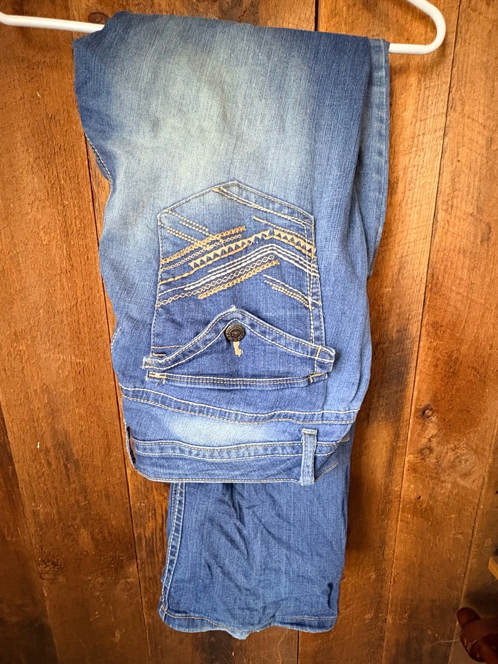 lei Blue Denim Jeans with Leather Logo Patch